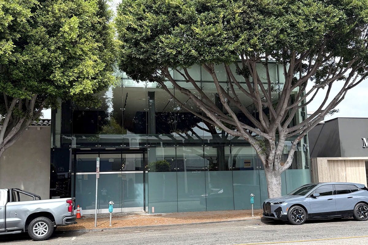 Colliers Brokers $12.955 Million Off-Market Sale of West Hollywood Retail Asset on Robertson Boulevard