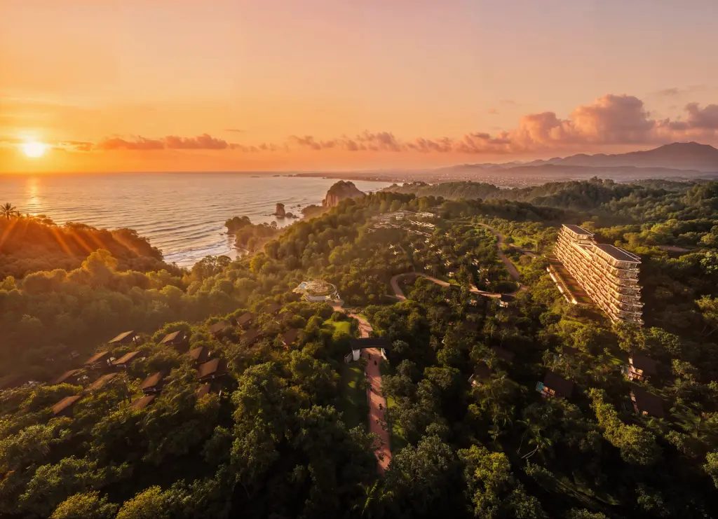 Hilton and Ocean Cove MA Development One S.A. Sign 173-Key LXR Resort and Residences in Manuel Antonio, Costa Rica