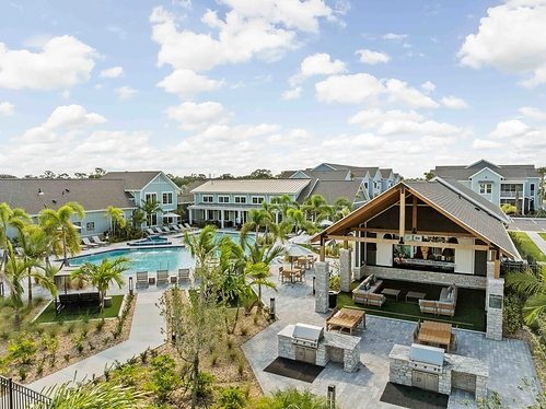 The Junction at Rockledge, a Class A multifamily community in Thompson Thrift's eight-property portfolio backed by JLL's $463 million bridge financing.