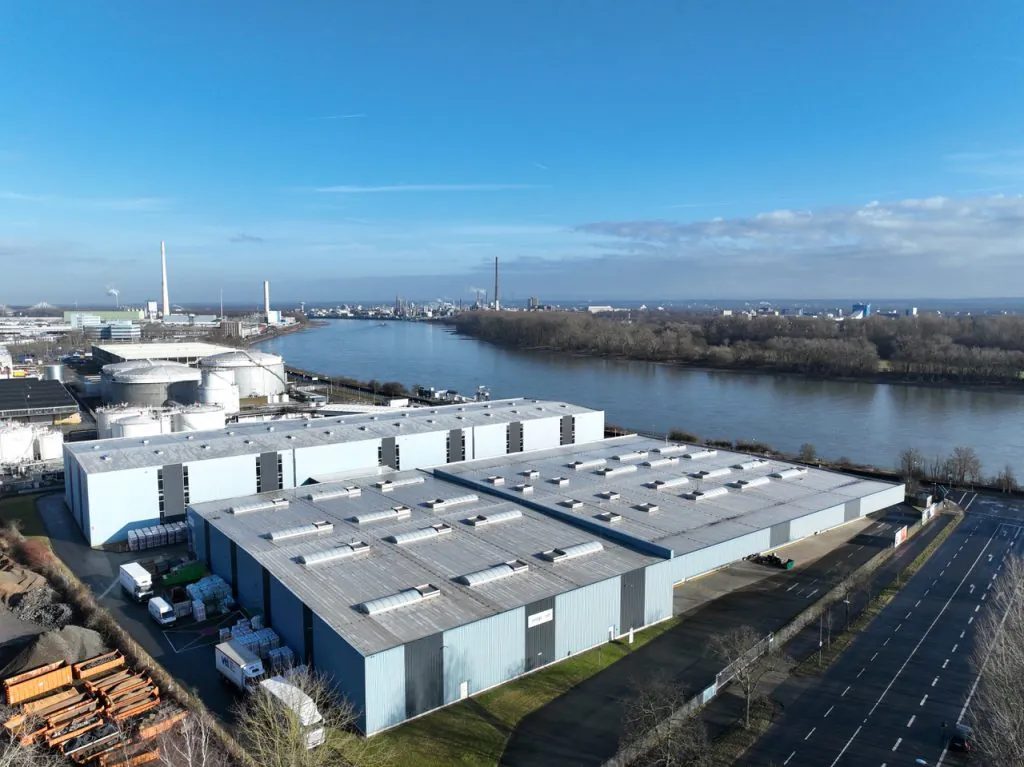 Patron Capital and INBRIGHT Acquire 14,700-Square-Meter Light-Industrial Property in Cologne-Niehl from Rhenus SMG
